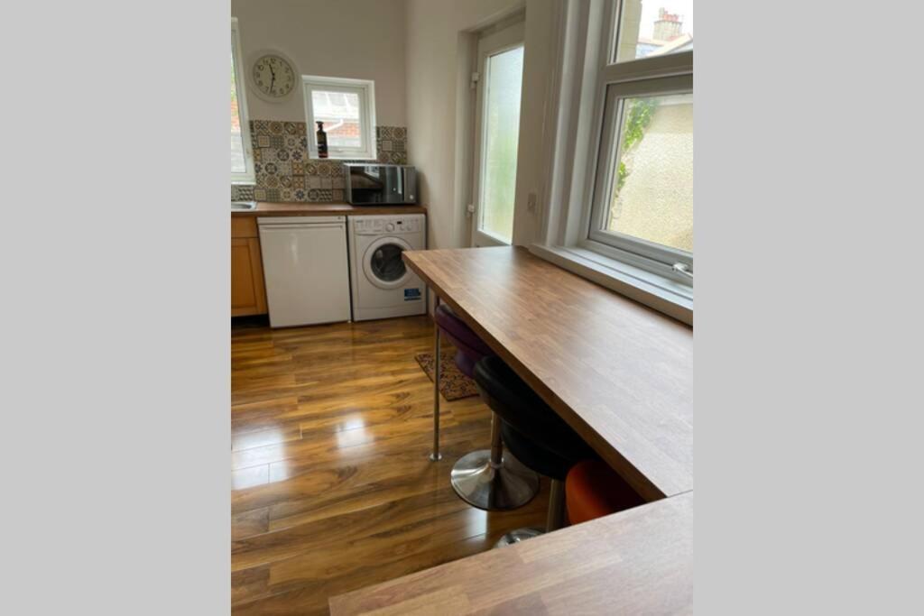 Victoria House, Beautiful Swanage Stay! Ulwell エクステリア 写真