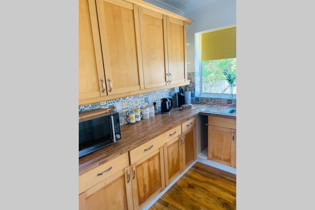 Victoria House, Beautiful Swanage Stay! Ulwell エクステリア 写真